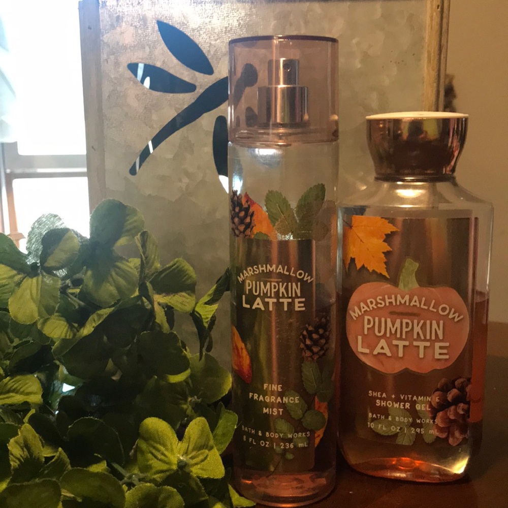 Spray’s, shower gel and lotion. 8 oz and 10 oz.